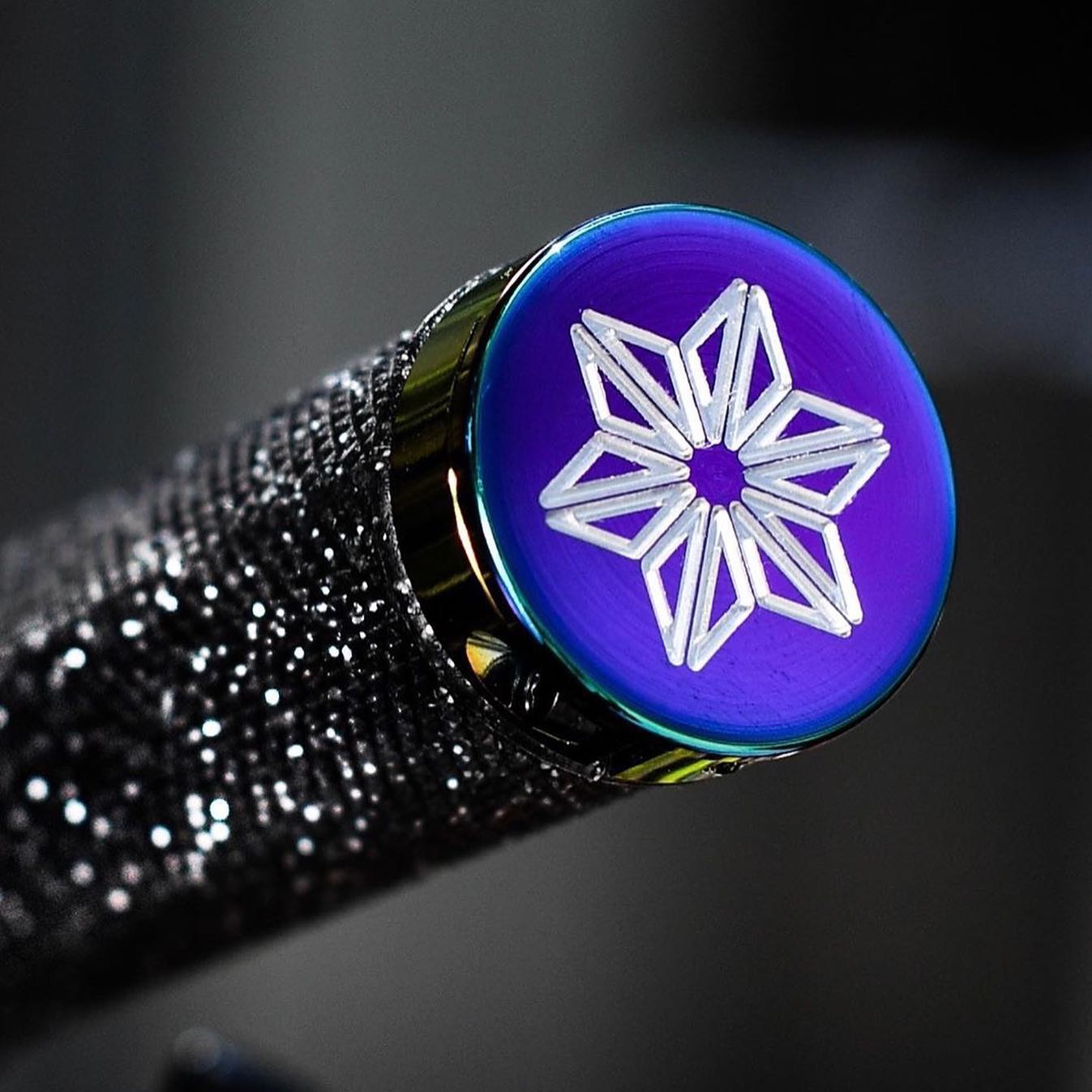 Supacaz Diamond Kush Grips - Oil Slick