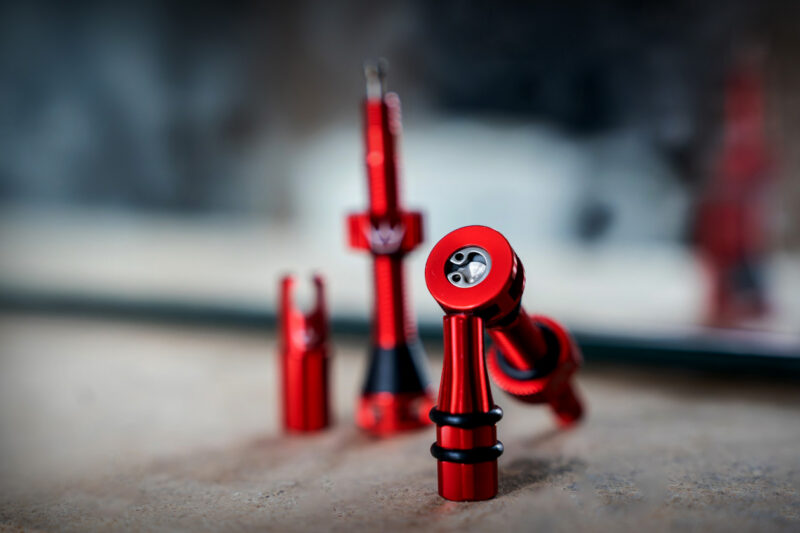 Peaty's Holeshot Fast Flow Tubeless Valve - 42mm