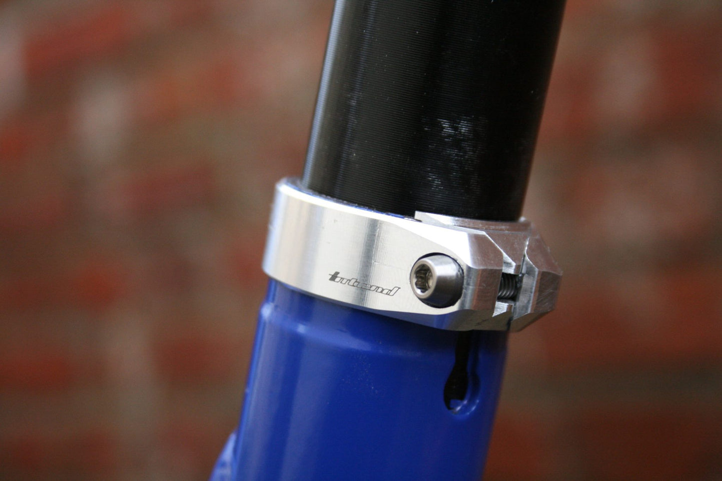 Intend Seat Post Clamp - Corona