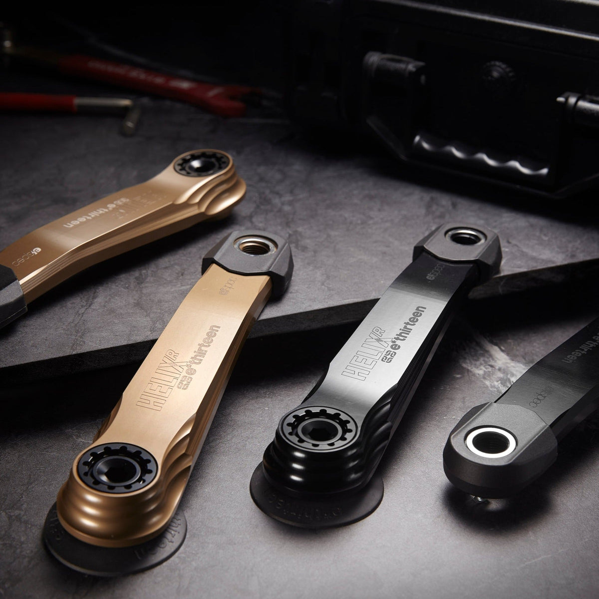 e*thirteen Helix Race e*spec alloy cranks in Black and Bronze