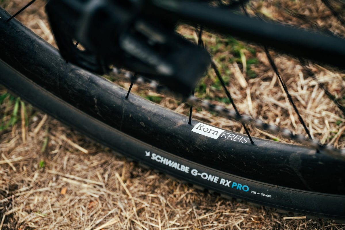 Schwalbe G-One 32-inch gravel tyre on the Avona Callis 32