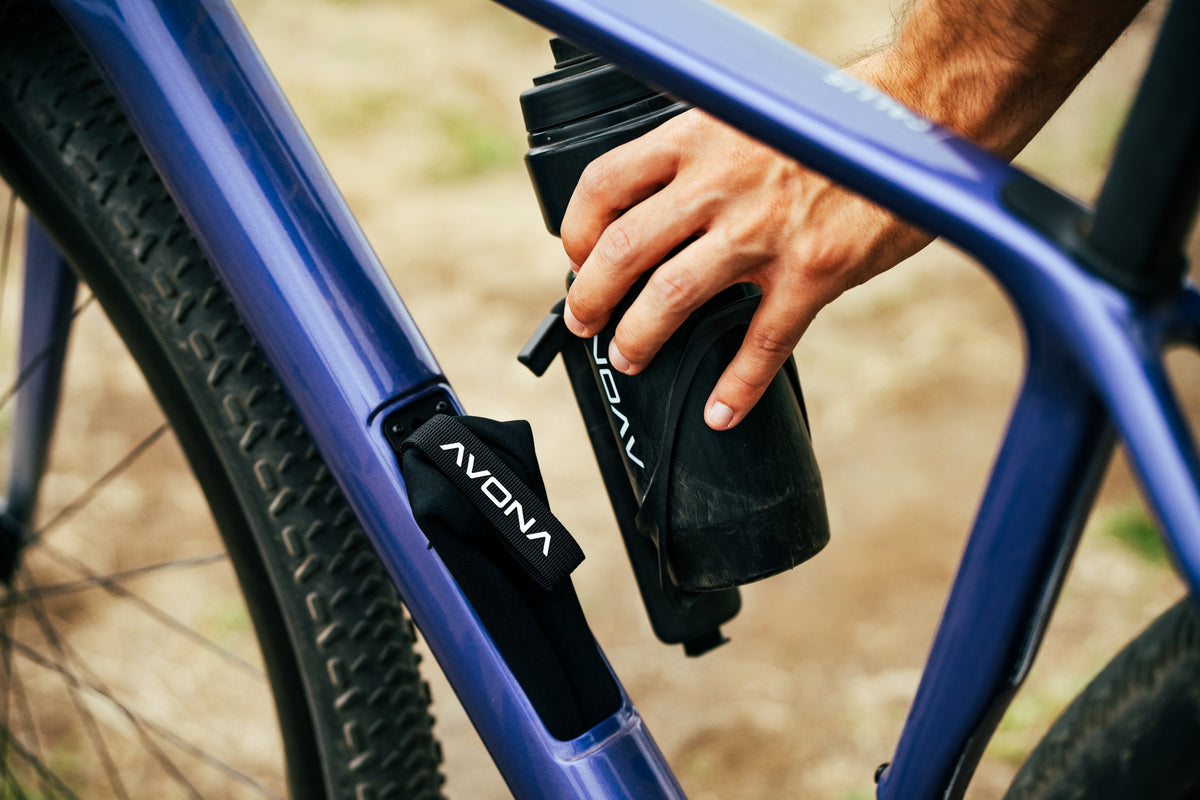 Avona Callis 32 bottle mounts and frame storage