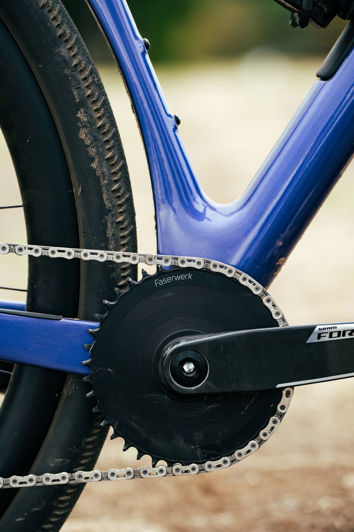 Avona Callis 32 bottom bracket and chainstays