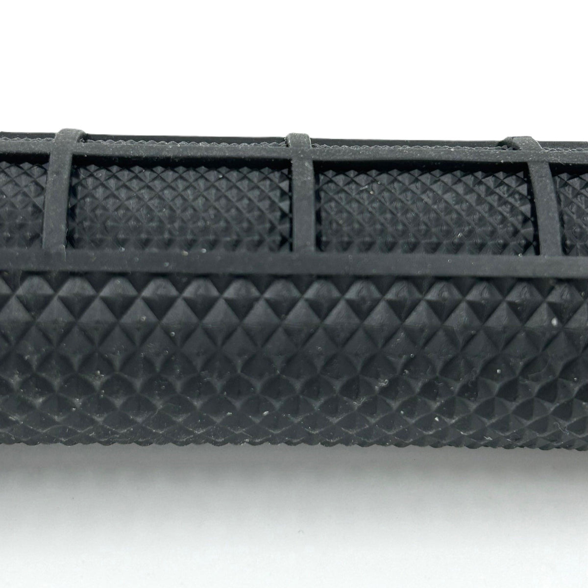 JetBlack Staple grip tread detail